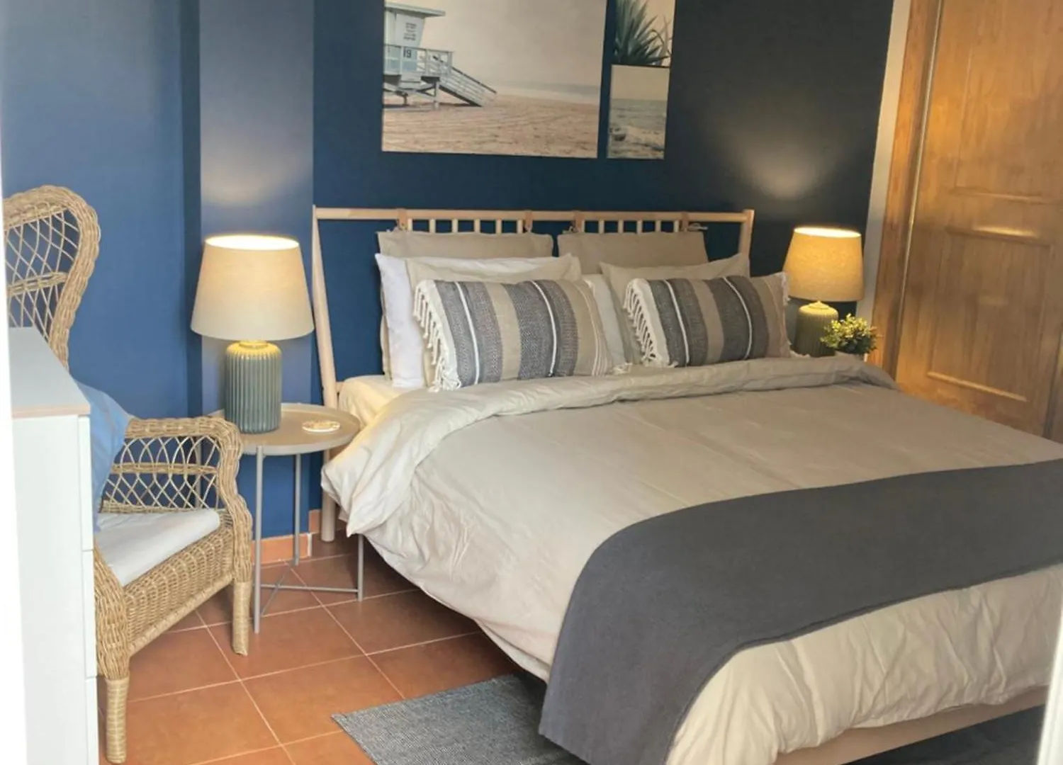 2 Bedroom Apartment With Sea Views موخاكار